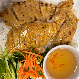 84. Grilled Lemongrass Chicken on Steamed Rice