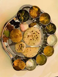 Manbhavan Premium Thali Restaurant photo 3