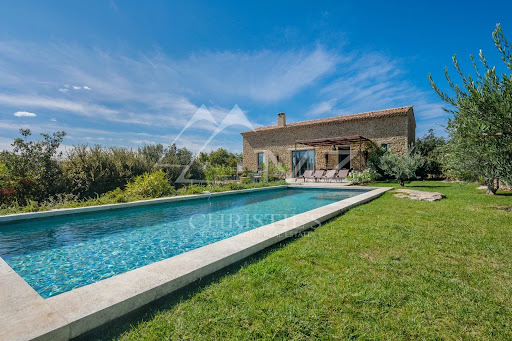 Maison avec piscine 1