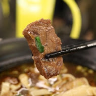 伍柒玖牛肉麵(延吉街)