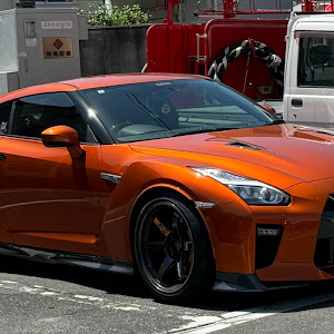 NISSAN GT-R R35