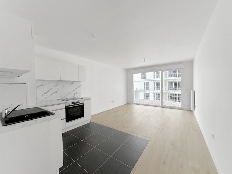 Location  appartement 3 pièces 62.4 m² à Clichy (92110), 1 660 €