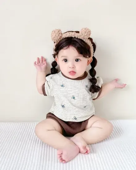 2024 Summer Baby Clothing Set Floral Tee And Bloomer 2Pcs... - 2