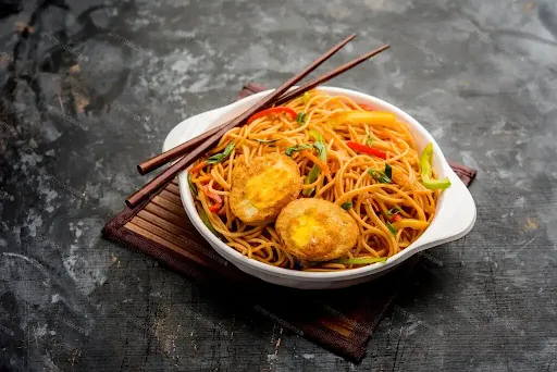 Egg Schezwan Hakka Noodle