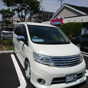 セレナ C25型