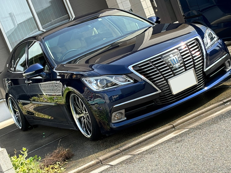 クラウンロイヤルのピックアップお願いいたします・和歌山・朝から洗車✨・人妻車の洗車・勝手に洗車シリーズに関するカスタム事例の投稿画像3枚目