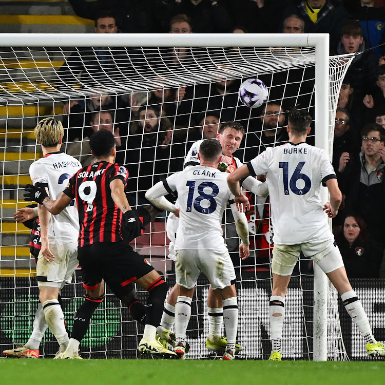 Bournemouth's Dominic Solanke (2nd L) in action with Luton's Daiki Hashioka, Jordan Clark and Reece Burke