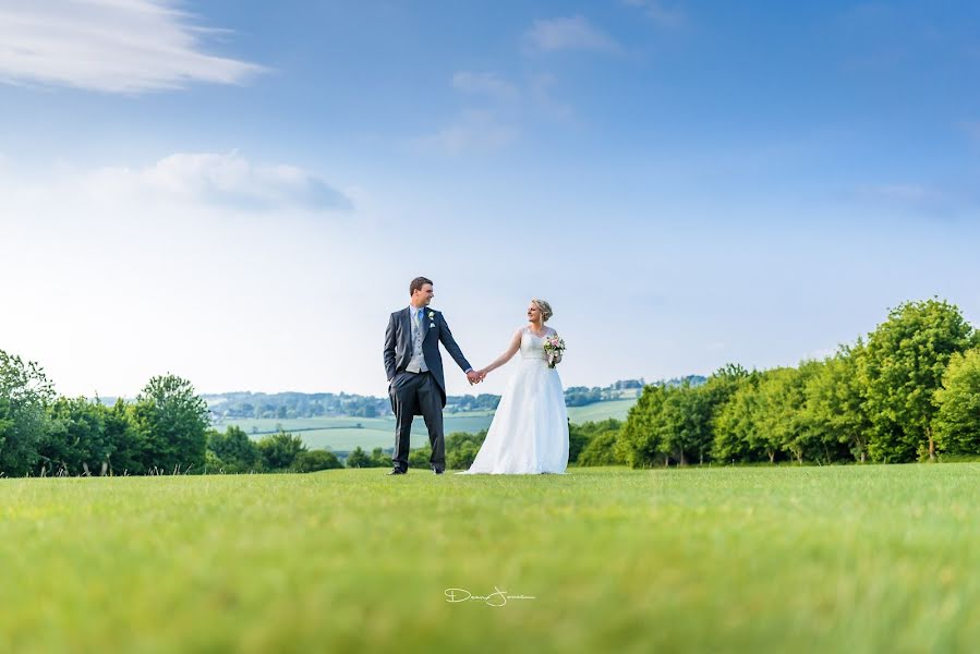 Wedding photographer Dean Jones (deanjonesphoto). Photo of 1 July 2019