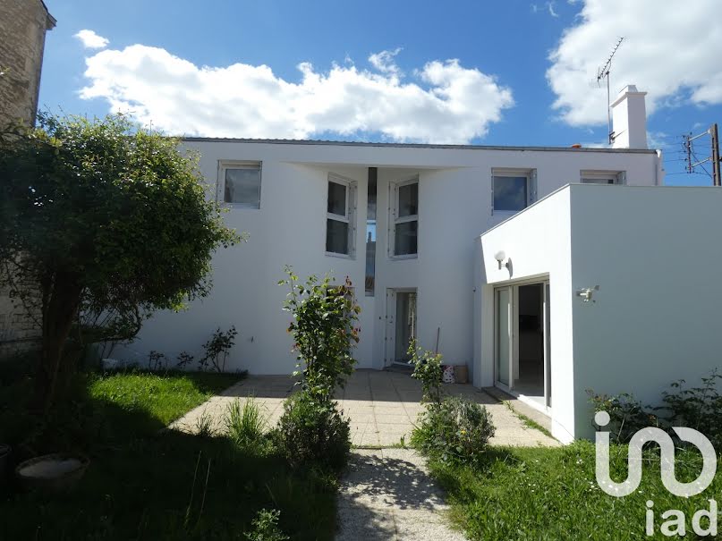 Vente maison 6 pièces 125 m² à Niort (79000), 312 000 €