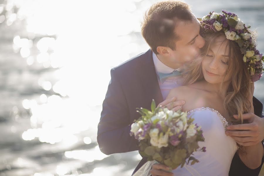 ช่างภาพงานแต่งงาน Evgeniy Flur (fluoriscent) ภาพเมื่อ 18 กุมภาพันธ์ 2016