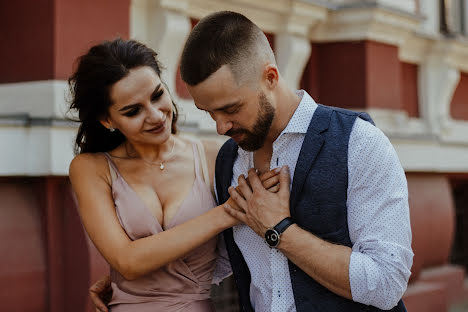 Wedding photographer Viktor Lazutin (lazutin). Photo of 15 April 2020