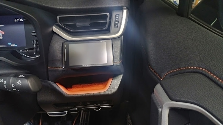 RAV4のRAV4・ユピテルレーダー探知機・LS720・DIYに関するカスタム事例の投稿画像1枚目