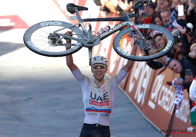 Ploegleider van UAE Team Emirates zet Tadej Pogacar stevig op scherp voor de Giro