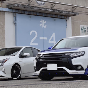 アウトランダーPHEV GG2W