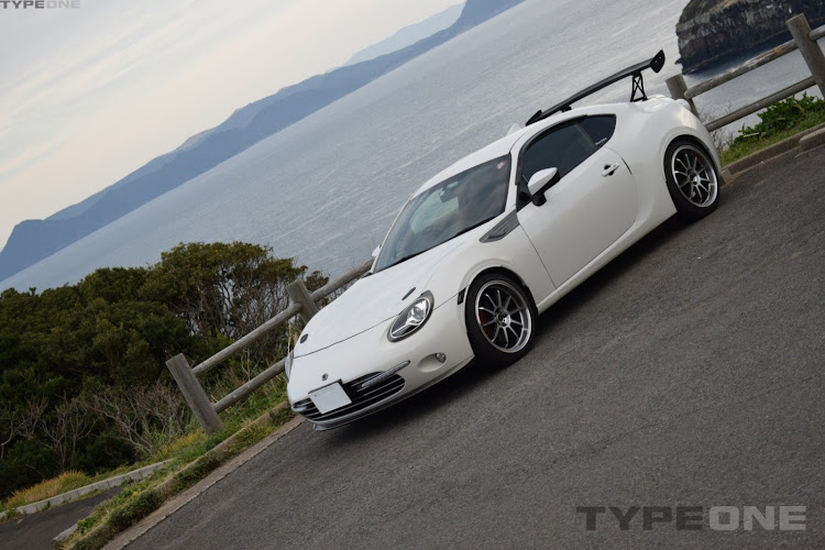 86のドライブ・スタイルcbに関するカスタム事例の投稿画像2枚目