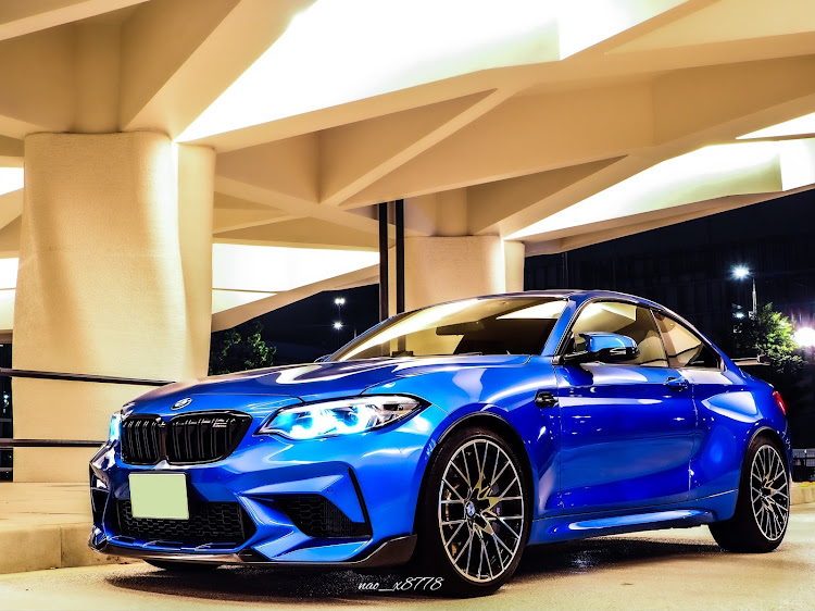 カムリのカムリws・湾岸・bmw・M2・Z4に関するカスタム事例の投稿画像2枚目