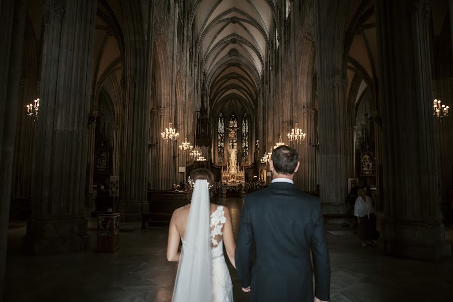 Hochzeitsfotograf Adrienn Viszmeg (adriennviszmeg). Foto vom 8. Mai 2020