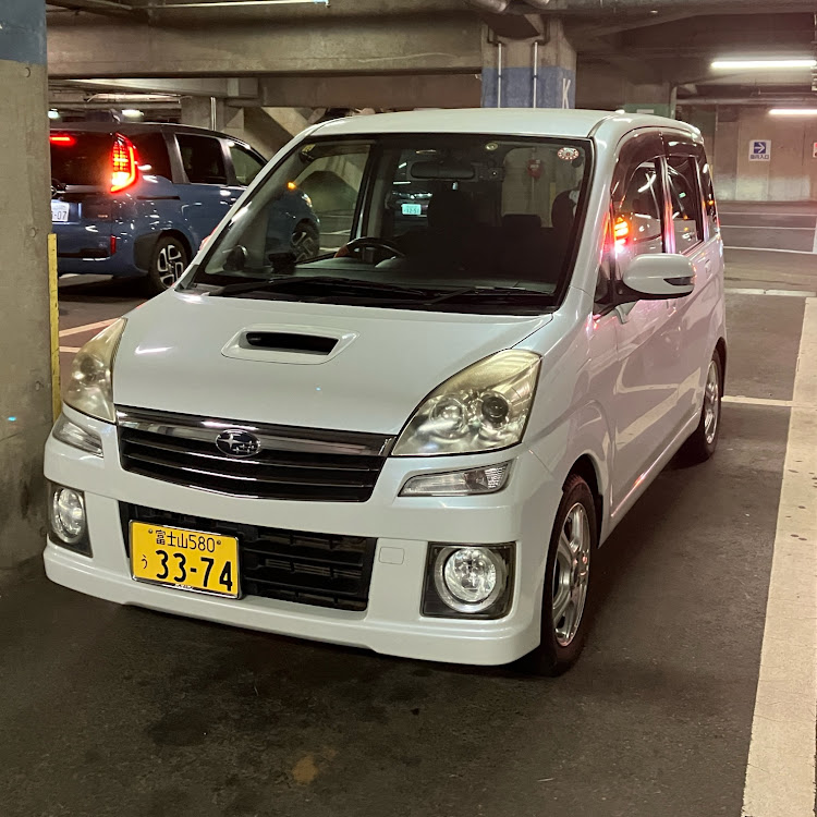ステラのステラカスタムRS・駐車場でパシャリに関するカスタム事例の投稿画像1枚目