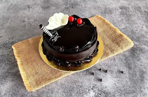 Chocolate Truffle Cake Eggless