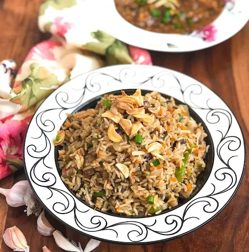 Veg Roasted Garlic Fried Rice