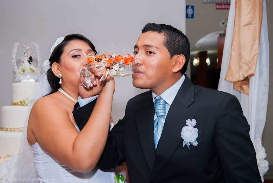 Fotografo di matrimoni Jairo Mendoza (jairomendoza). Foto del 10 giugno 2020