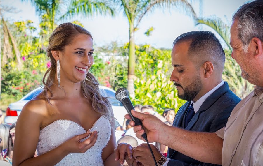 Fotografer pernikahan Yeison Mejias Vasquez (fotocreativaym). Foto tanggal 24 Maret 2019