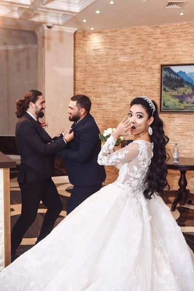 Photographe de mariage Sardor Rozakulov (rozakulofff). Photo du 18 août 2021