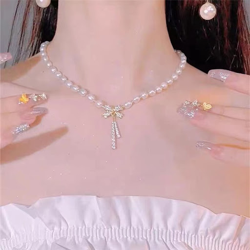Title 4, Zircon Pearl Bow Neck Chain Necklace Pendant. A...
