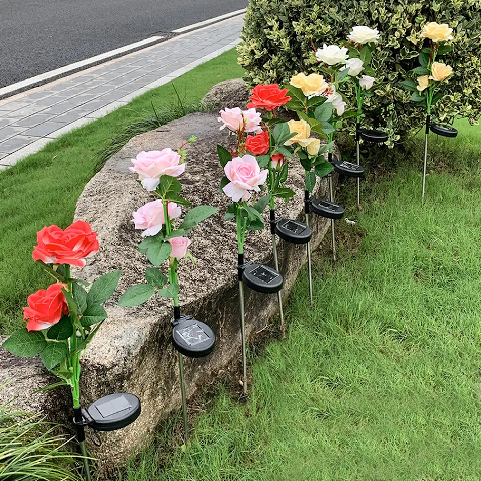 Buitenlandschap Zonne-rozen 3-kops Tuin Grondplug Gazonlamp, voor een sfeervolle tuinverlichting, energiebesparend.