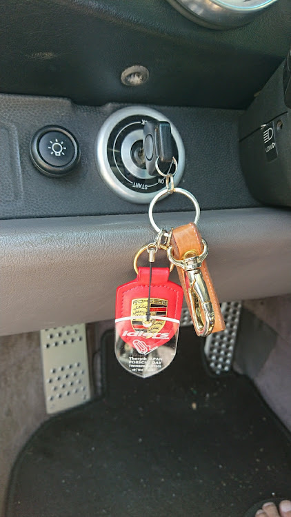 911 クーペのポロポロ993さんが投稿したカスタム事例の投稿画像1枚目