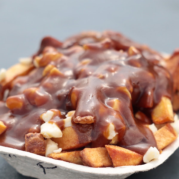 Gluten free poutine