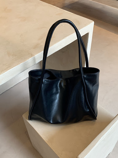Title 4, Womens Large Simple Niche Shopping Bag with Hu...