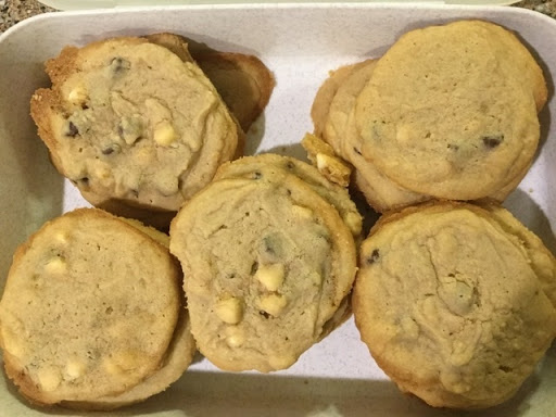 Chocolate chip and white chocolate chip cookies