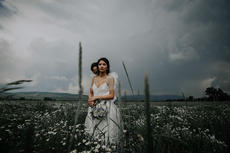 Fotograf ślubny Tsitsi Chkheidze (indigo-fleur). Zdjęcie z 10 maja 2022