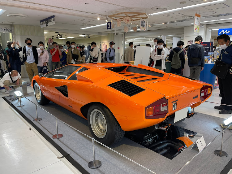 V60のスーパーカー消しゴムとボールペン・東武百貨店　昭和レトロな世界展・ランボルギーニミウラ・ランボルギーニカウンタック・メルセデスベンツSLに関するカスタム事例の投稿画像7枚目