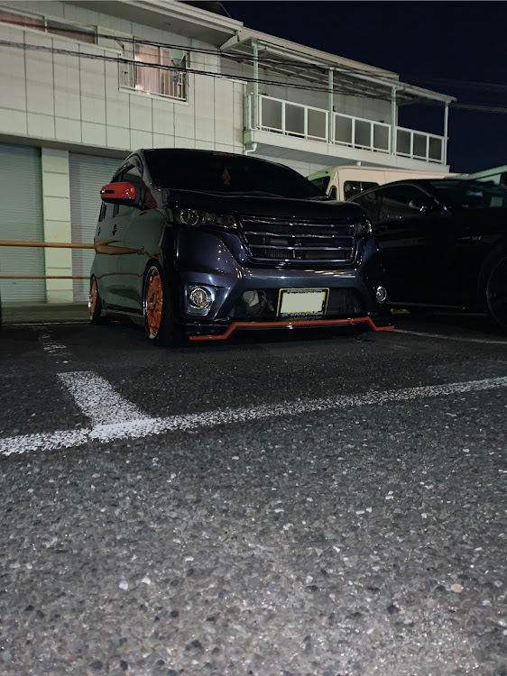 デイズハイウェイスターの洗車・デスソース・インフィニックス・アルマイトリムに関するカスタム事例の投稿画像1枚目