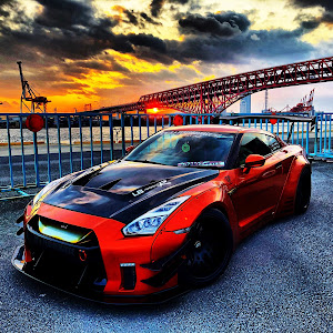 NISSAN GT-R