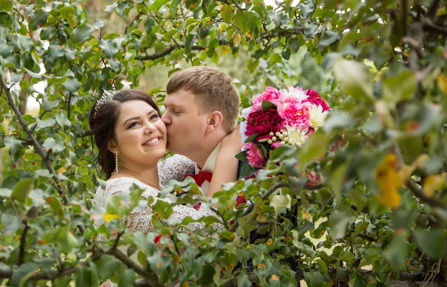 Fotógrafo de bodas Irina Kurova (rina14). Foto del 2 de octubre 2017