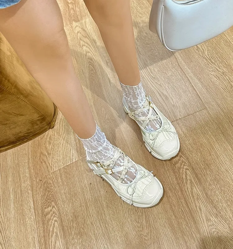 Tênis Esportivo Feminino Sapatos Baixos Conforto e Estilo para Treinos Leves Design Moderno Respirável e Leve Para o Dia a Dia