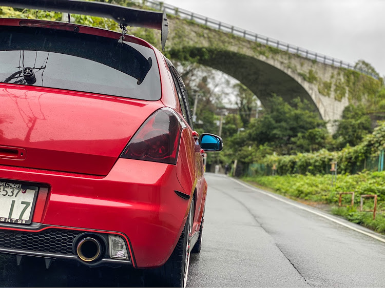 スイフトスポーツのS.H.I.L.I.S.・横浜スタイル・NO CARS NO LIFE・Here We Go Again！・coming soon✨に関するカスタム事例の投稿画像2枚目