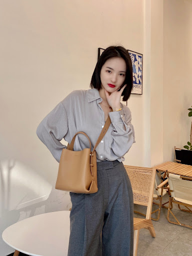 Title 3, Portable Bucket All-match Shoulder Cowhide Wome...