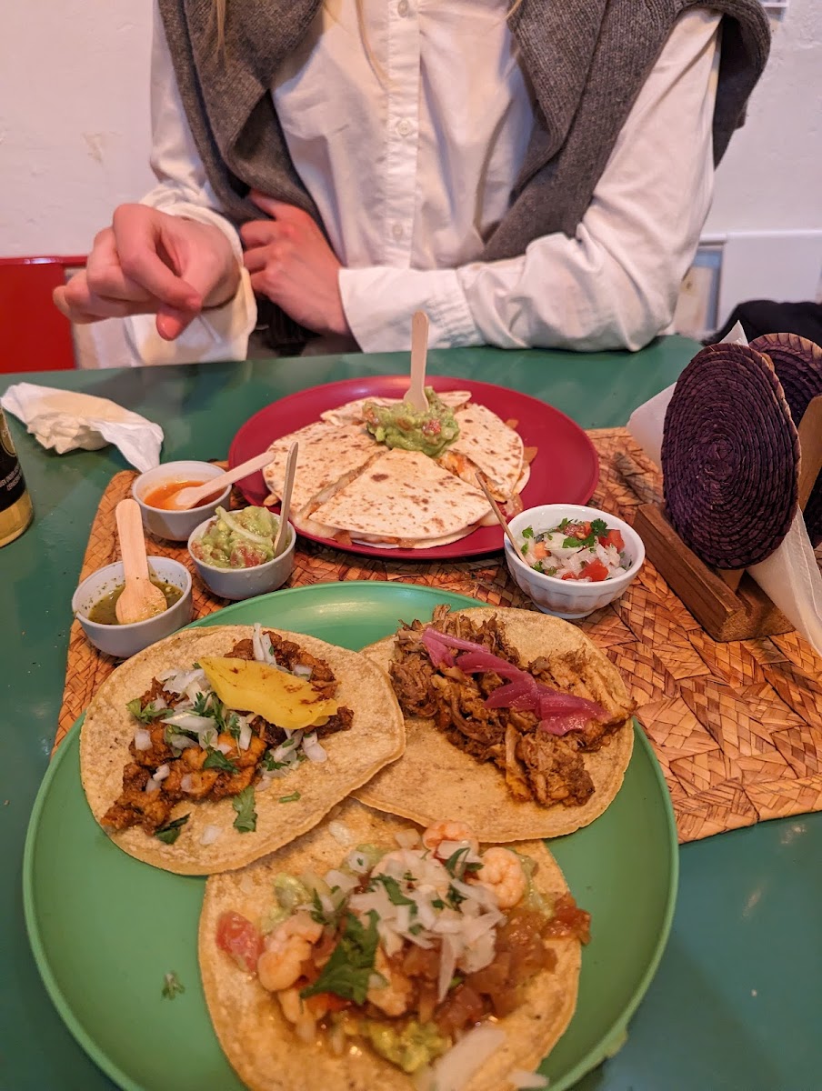 Gluten-Free Tacos at 100% TACOS