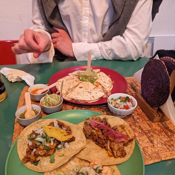 Gluten-Free Tacos at 100% TACOS