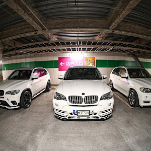 X5 xDrive 30i