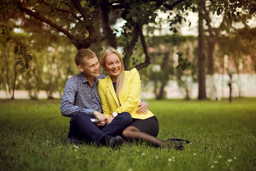 Wedding photographer Inna Zhdanova (innamo). Photo of 14 July 2015