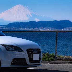 TT クーペ 2.0TFSIクワトロ