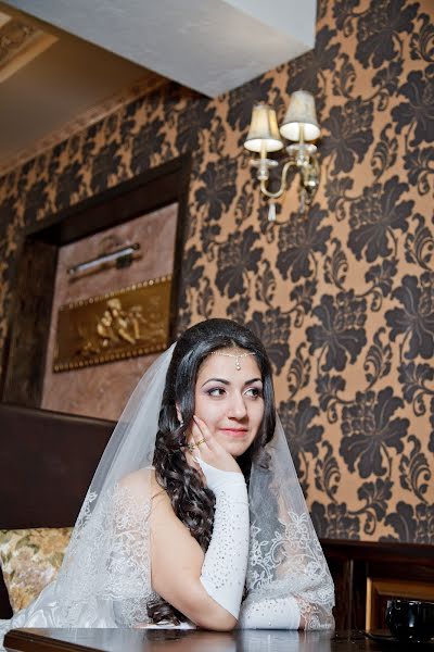 Wedding photographer Sos Khocanyan (armstudio). Photo of 24 February 2014