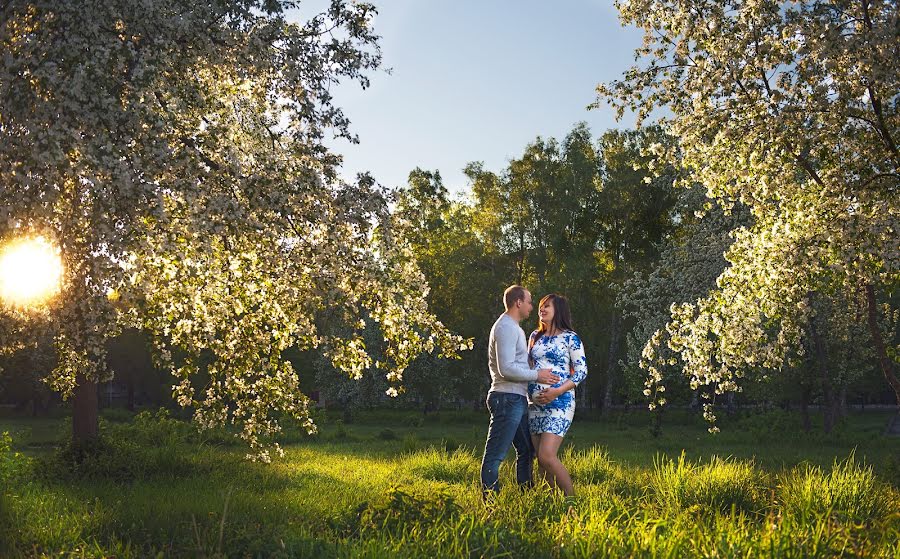 Wedding photographer Denis Belichev (whisebeat). Photo of 25 May 2016