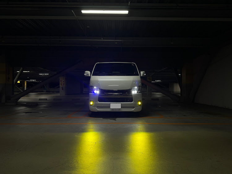 ハイエースバンのハイエースのある生活・ハイエースオーナーと繋がりたい・立体駐車場盛れる？・カメラ教えて下さい・梅雨入りに関するカスタム事例の投稿画像2枚目