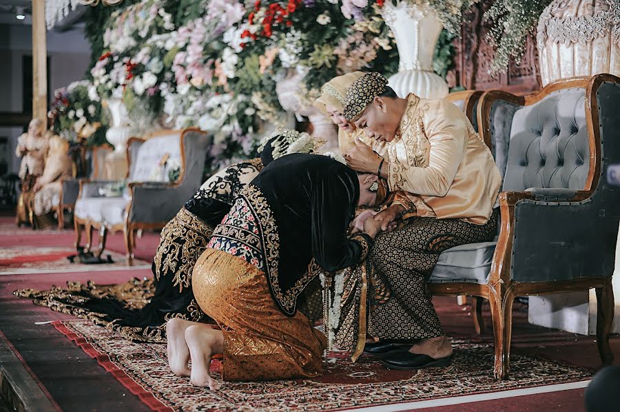 Wedding photographer Tomy Damara (tomydamara13). Photo of 24 July 2019
